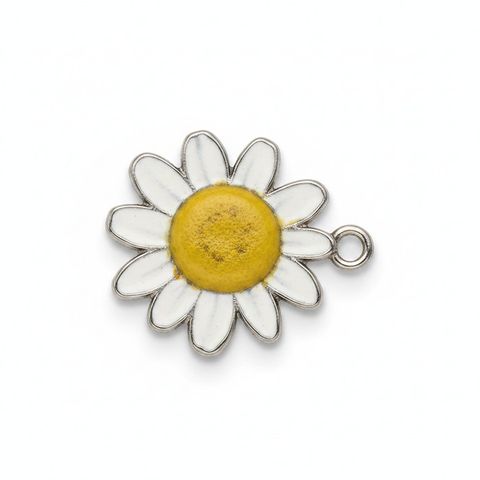 White Daisy